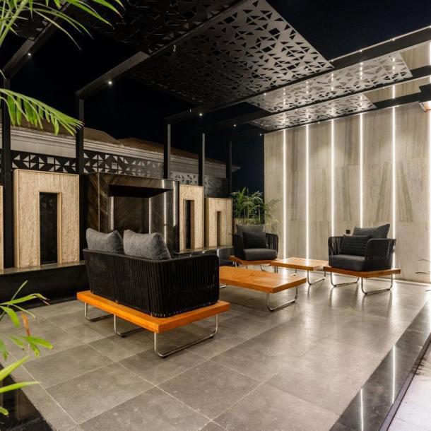 Beautiful Luxurious 2 Kanal House Available For Sale In DHA Lahore Phase 6-16