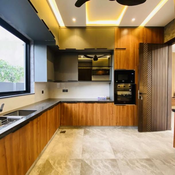 Beautiful Luxurious 10 Marla House Available For Sale In DHA Lahore Phase 7-8
