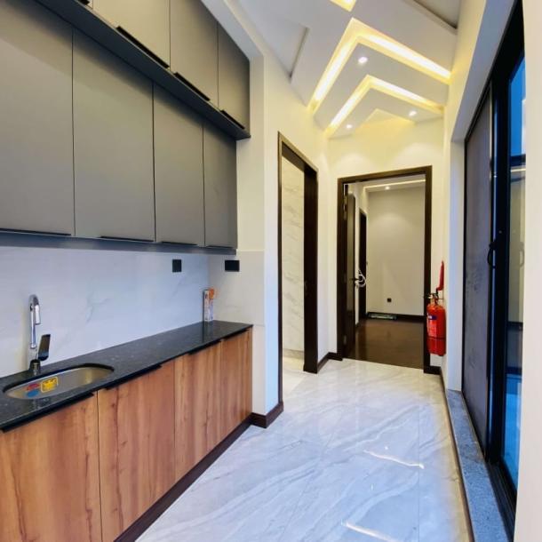 Beautiful Luxurious 10 Marla House Available For Sale In DHA Lahore Phase 7-14