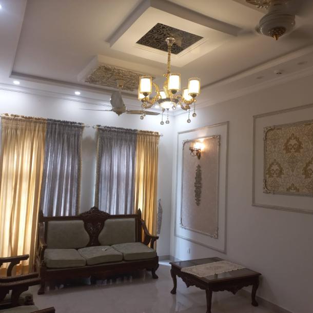 Beautiful Luxurious 10 Marla House Available For Sale In DHA Lahore Phase 7-29