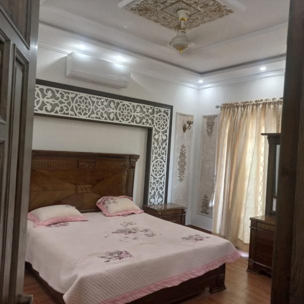 Clssical Style 10 Marla Beautiful House For Sale In DHA Phase 7 Lahore Pakistan-29