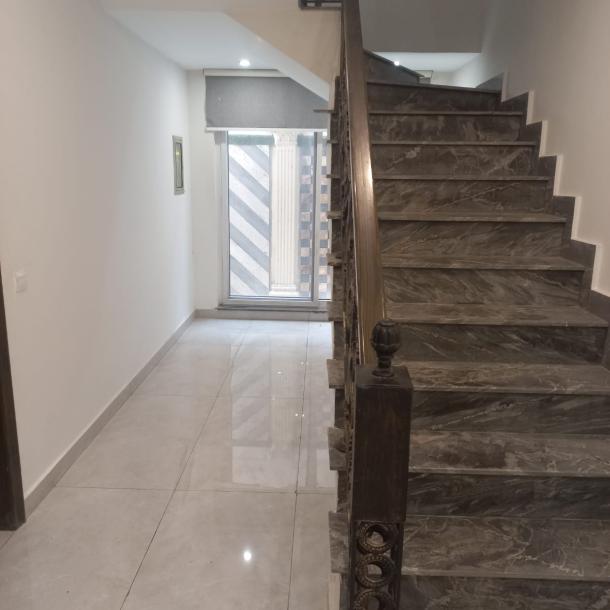 Clssical Style 10 Marla Beautiful House For Sale In DHA Phase 7 Lahore Pakistan-2