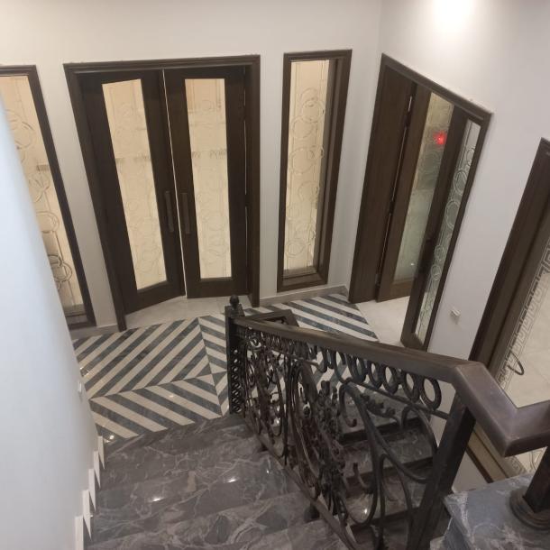 Clssical Style 10 Marla Beautiful House For Sale In DHA Phase 7 Lahore Pakistan-5