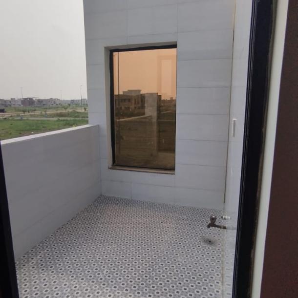 Prime Location Classical Design 10 Marla House For Sale in DHA Phase 7 Lahore Pakistan-13