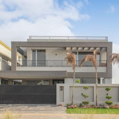 1 Kanal Beautiful House Availabel For Sale In DHA Lahore Phase 7