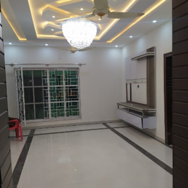 Corner 11 Marla Beautiful Upper Portion Available For Rent In Bahria Town Rawalpindi-5