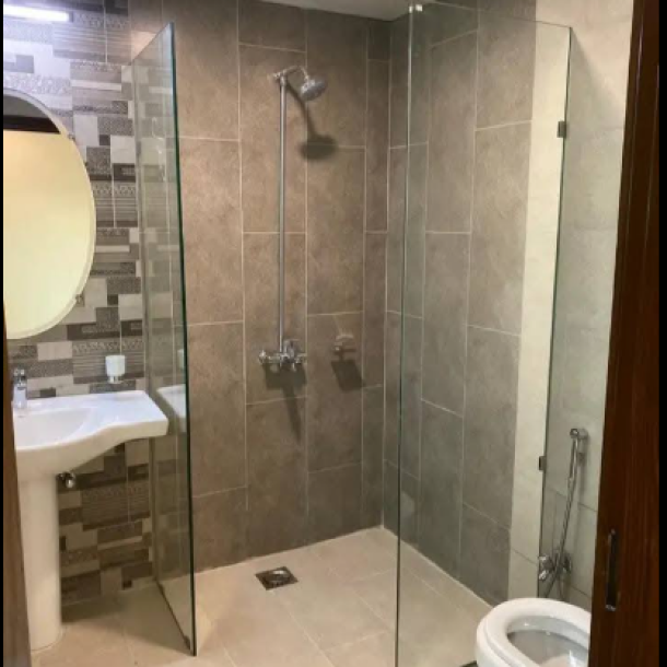 12 Marla 4 Bedrooms Apartment Available For Rent In Askari 11-11