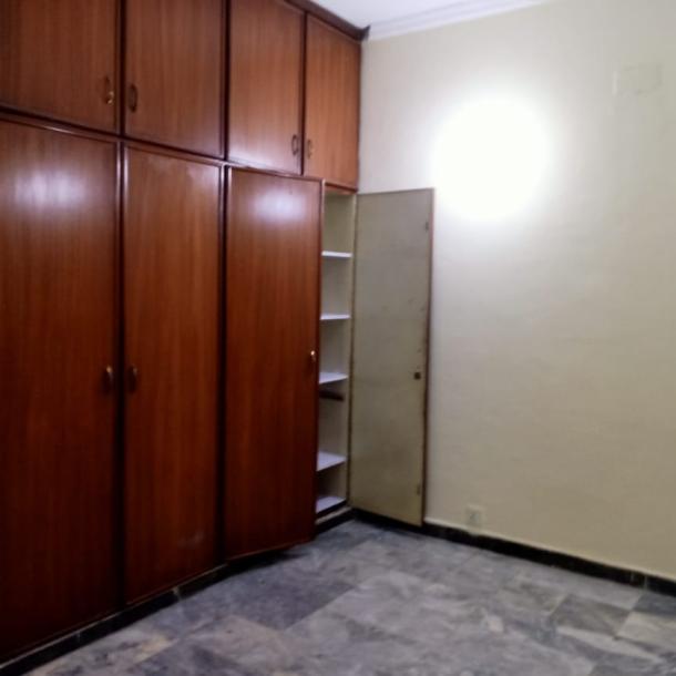 Low Price 10 Marla Upper Portion Available For Rent In DHA Lahore Phase 4-2