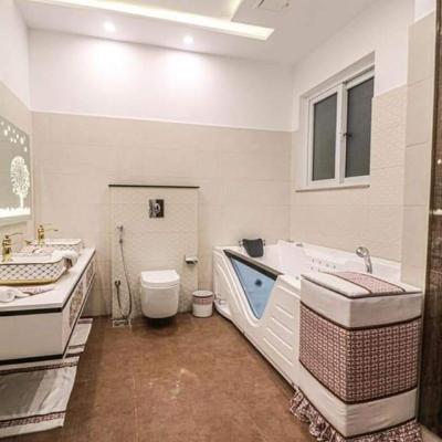 Low Price 1 Kanal Luxury Full House Available For Rent In DHA Phase 6