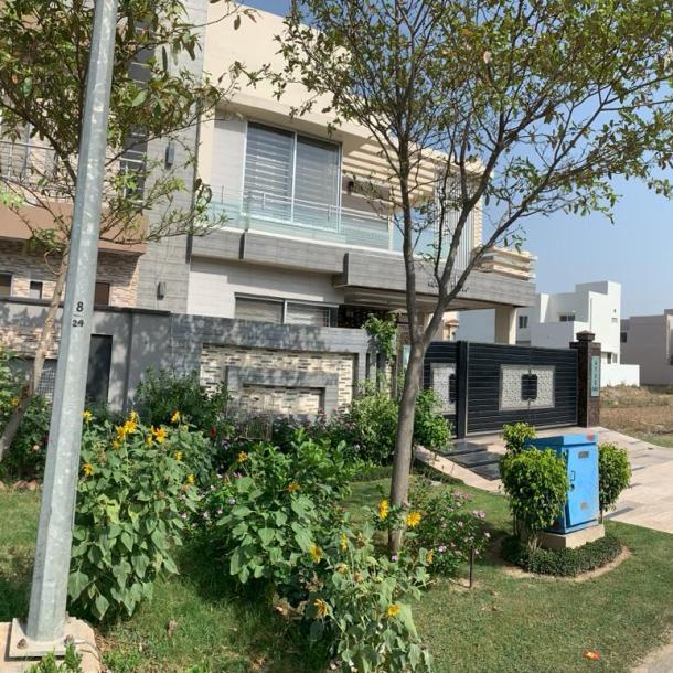 Luxury 1 Kanal Upper Portion Available For Rent In DHA Lahore Phase 7 Block R-7