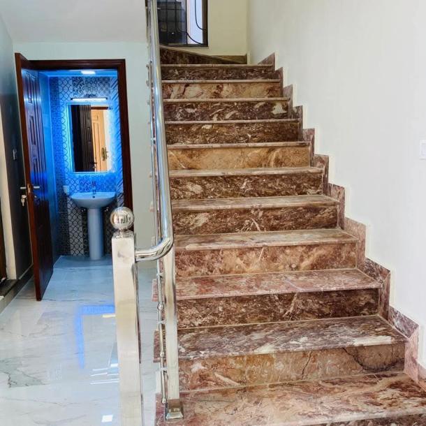 Luxury 10 Marla Brand New House Available For Rent In Askari 10-8