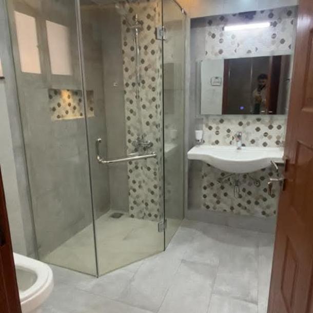 Luxury 10 Marla Brand New House Available For Rent In Askari 10-7