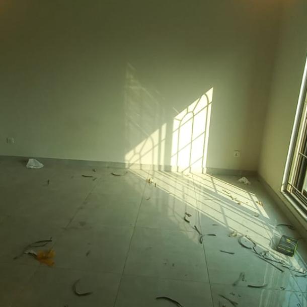 Beautiful 10 Marla Non Furnished Upper Portion Available For Rent In DHA Lahore Phase 2-2