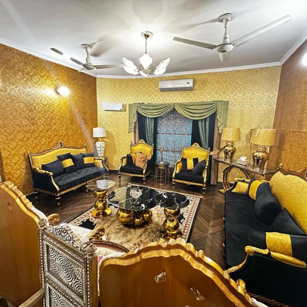 Luxury 10 Marla Corner Full House With Basement Available For Rent In Askari 10-4
