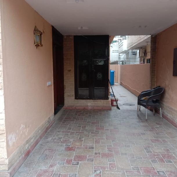 Beautiful 1 Kanal Used House Available For Sale In DHA Lahore Phase 3 Block Z-7