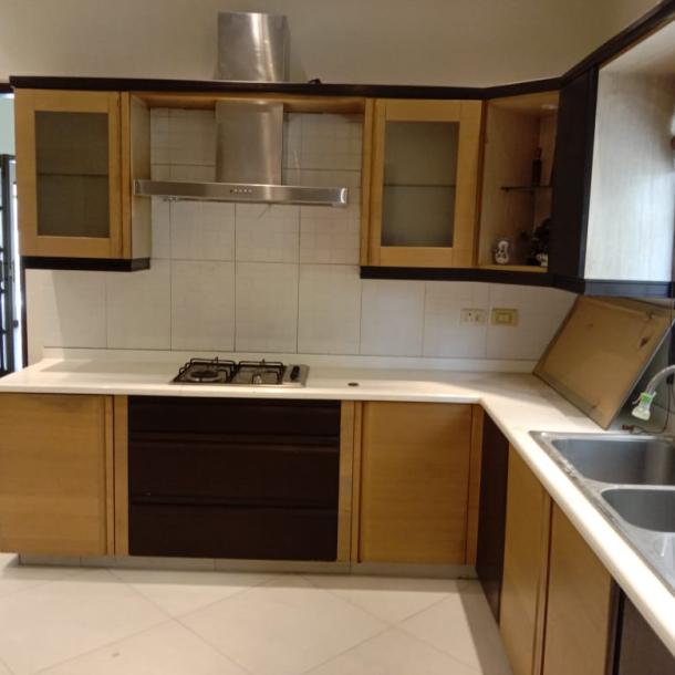 Top Location 1 Kanal House Available For Sale In DHA Lahore Phase 4 Block DD-6