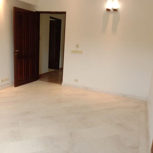 Top Location 1 Kanal House Available For Sale In DHA Lahore Phase 4 Block DD-1