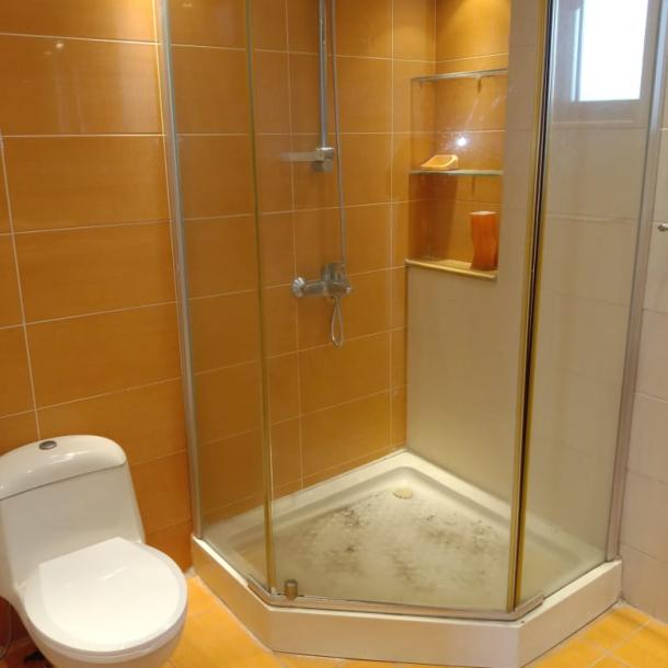 Top Location 1 Kanal House Available For Sale In DHA Lahore Phase 4 Block DD-11