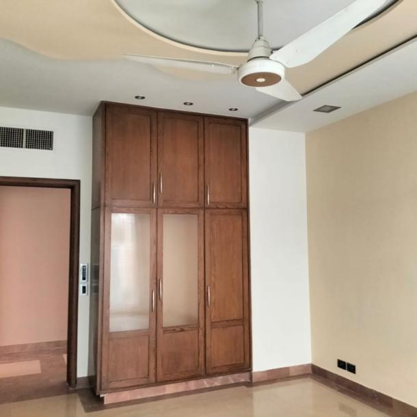 Luxury Prime Location 1 Kanal House Available For Sale In DHA Lahore Phase 3-5