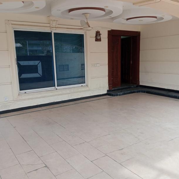 1 Kanal Italian Design Non Furnished House Available For Rent In Bahria Town Rawalpindi-3