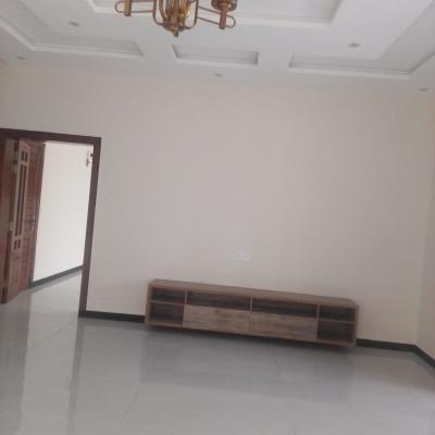 Facing Park 12 Marla New Apartment Available For Sale In Askari 10