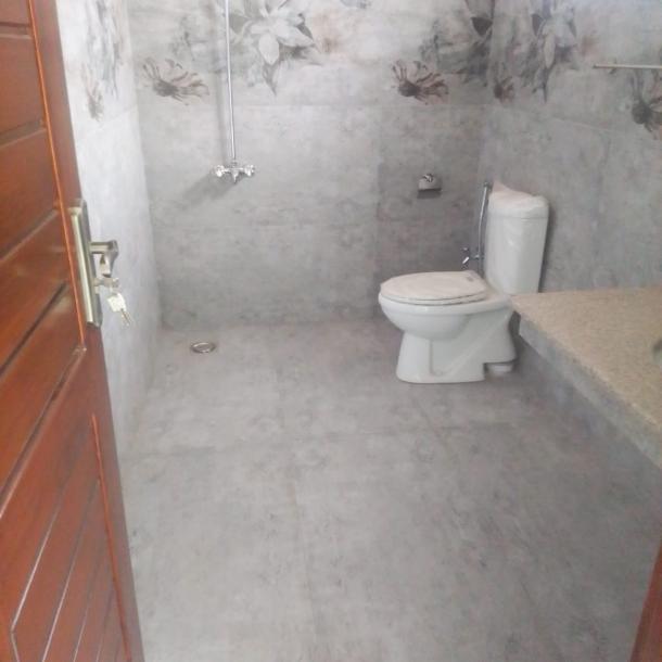 DHA Phase 2 Best Location 1 Kanal Beautiful House Available For Rent-9