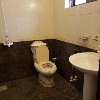 Facing Lake 4 Bedroom Apartment Available For Rent In Askari 11