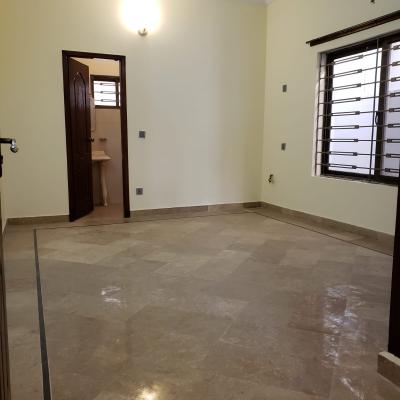 Beautiful 10 Marla House Available For Rent In Askari 10
