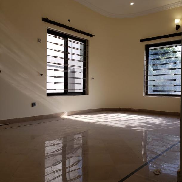 10 Marla Beautiful House Available For Rent In DHA Islamabad-4