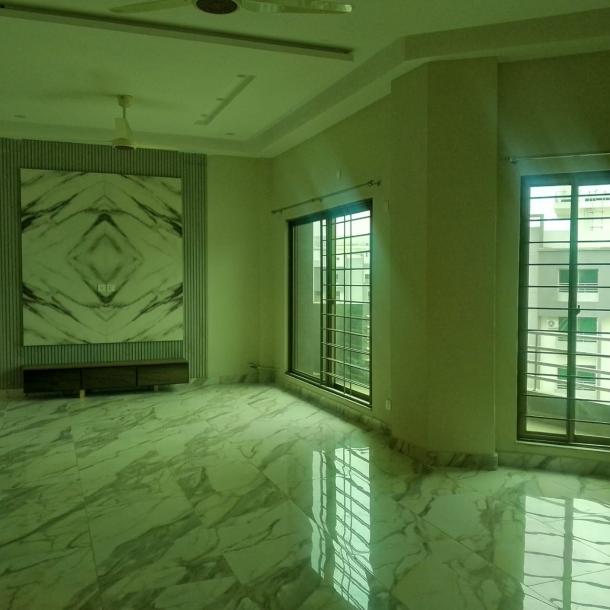 Brand New 12 Marla 4 Bedrooms Apartment Available For Rent In Askari 10-3