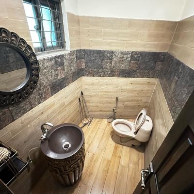 Luxurious 5 Bedrooms 1 Kanal House Available For Rent In Askari 10