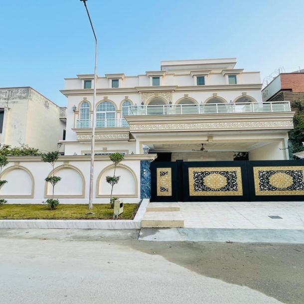 7 Bedrooms With Attached Bathrooms 1 Kanal House Available For Sale In Bahria Enclave Bahria Town Islamabad-2