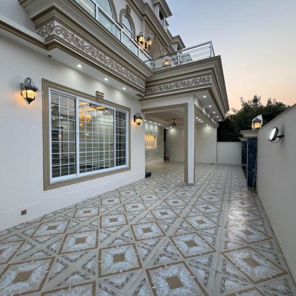 7 Bedrooms With Attached Bathrooms 1 Kanal House Available For Sale In Bahria Enclave Bahria Town Islamabad-4