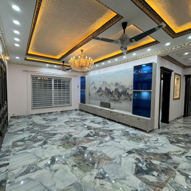 7 Bedrooms With Attached Bathrooms 1 Kanal House Available For Sale In Bahria Enclave Bahria Town Islamabad-9
