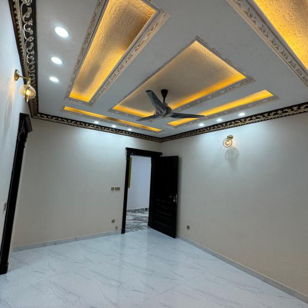7 Bedrooms With Attached Bathrooms 1 Kanal House Available For Sale In Bahria Enclave Bahria Town Islamabad-13