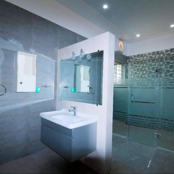 1 Kanal Beautiful Upper Portion Available For Rent In DHA Lahore Phase 4-2