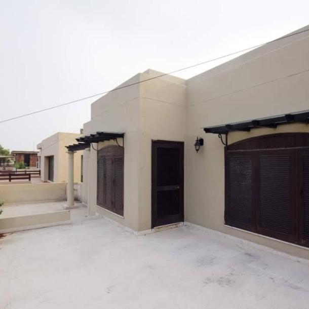 DHA Phase 5 Prime Location 1 Kanal Upper Portion Available For Rent-5