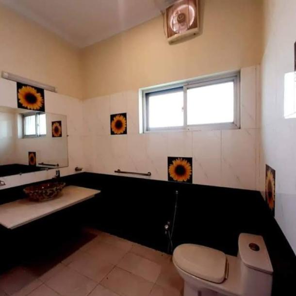 1 Kanal Luxury House Available For Rent In DHA Lahore Phase 5-18