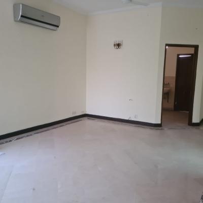 Beautiful 1 Kanal Upper Portion Available For Rent In DHA Lahore Phase 3