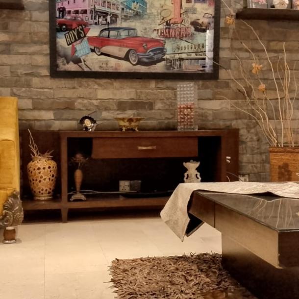 DHA Phase 4 Beautiful 1 Kanal Prime Location Used House Available For Sale In DHA Lahore Phase 4-9