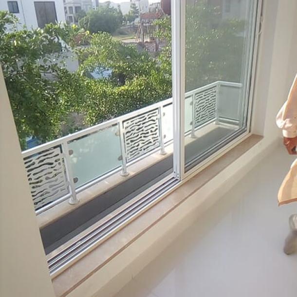 Prime Location Beautiful 5 Bedrooms House Available For Sale In DHA Lahore Phase 9 Town-2