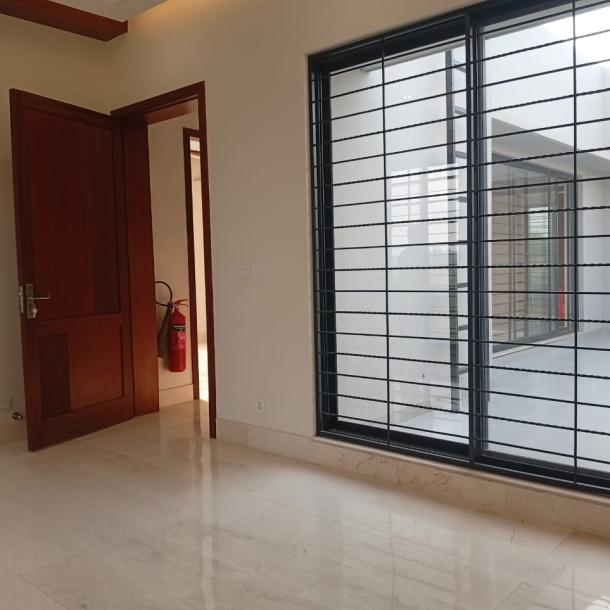 10 Marla House For Sale In DHA Phase 6 Lahore.-23