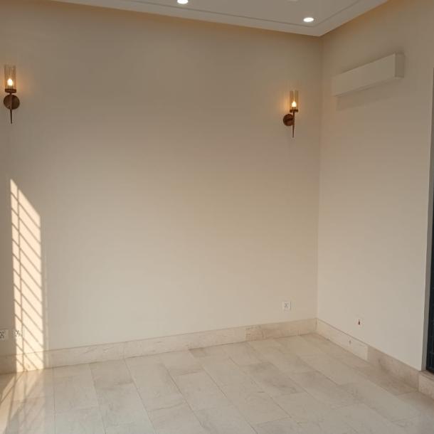 10 Marla House For Sale In DHA Phase 6 Lahore.-18