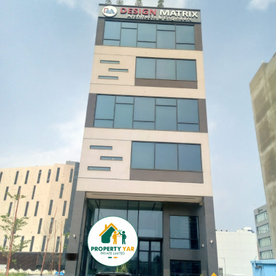 4 Marla Commercial Plaza Available For Rent In DHA Lahore Phase 8 Broadway D