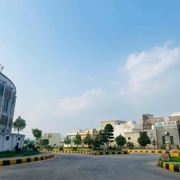 1 Kanal Prime Location Plot Available For Sale In F-17 Telegarden Islamabad-4