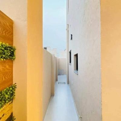 For Rent: Modern 5 Marla House Main Road Facing, 9 Town DHA Lahore