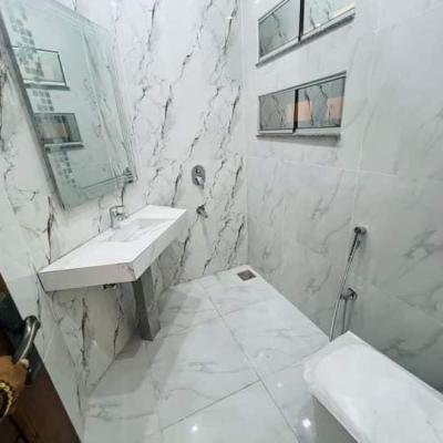 Dream Home Alert! 10 Marla Brand New House in Lake City Lahore