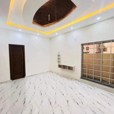 Dream Home Alert! 10 Marla Brand New House in Lake City Lahore