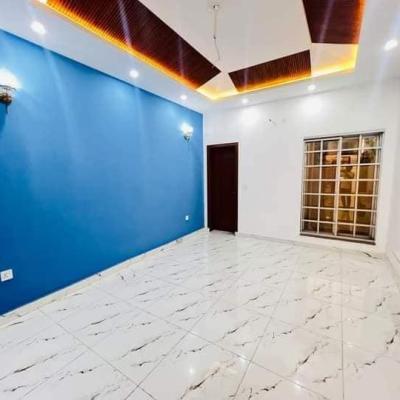 Dream Home Alert! 10 Marla Brand New House in Lake City Lahore