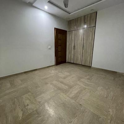 Rent: 60 Thousand State Life Society DHA PHASE 5, 5 Marla House For Rent
